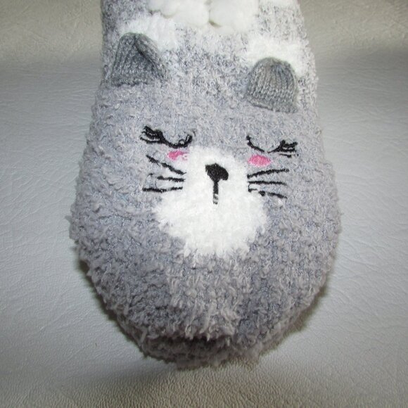 Fun and Cozy Slipper Socks - 3 Pairs - NEW - Picture 12 of 14